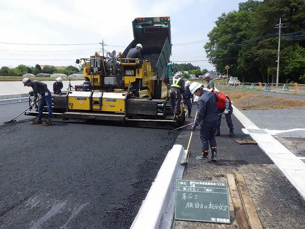 道路・舗装工事の施工現場